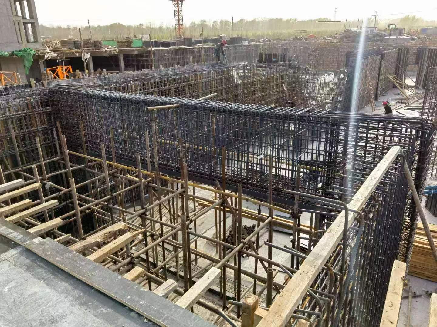 西陵建筑基础筏板施工时混凝土有哪些常见问题?