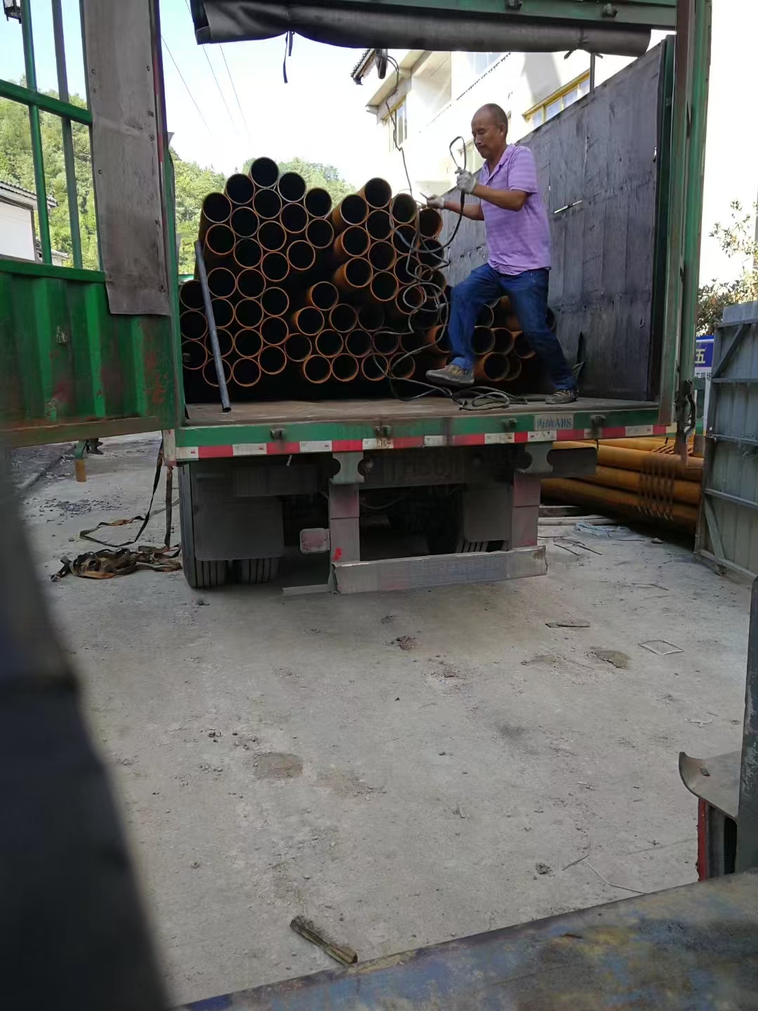 西陵房屋地基下沉倾斜加固扶正